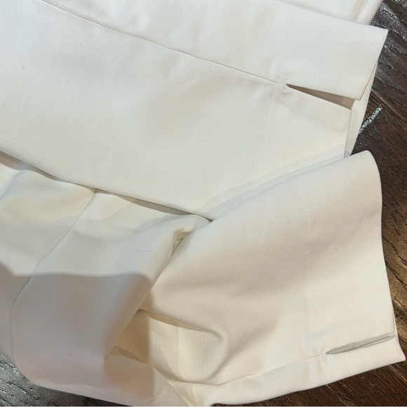 White Ankle Cut Pants Size 4 - Picture 3 of 10